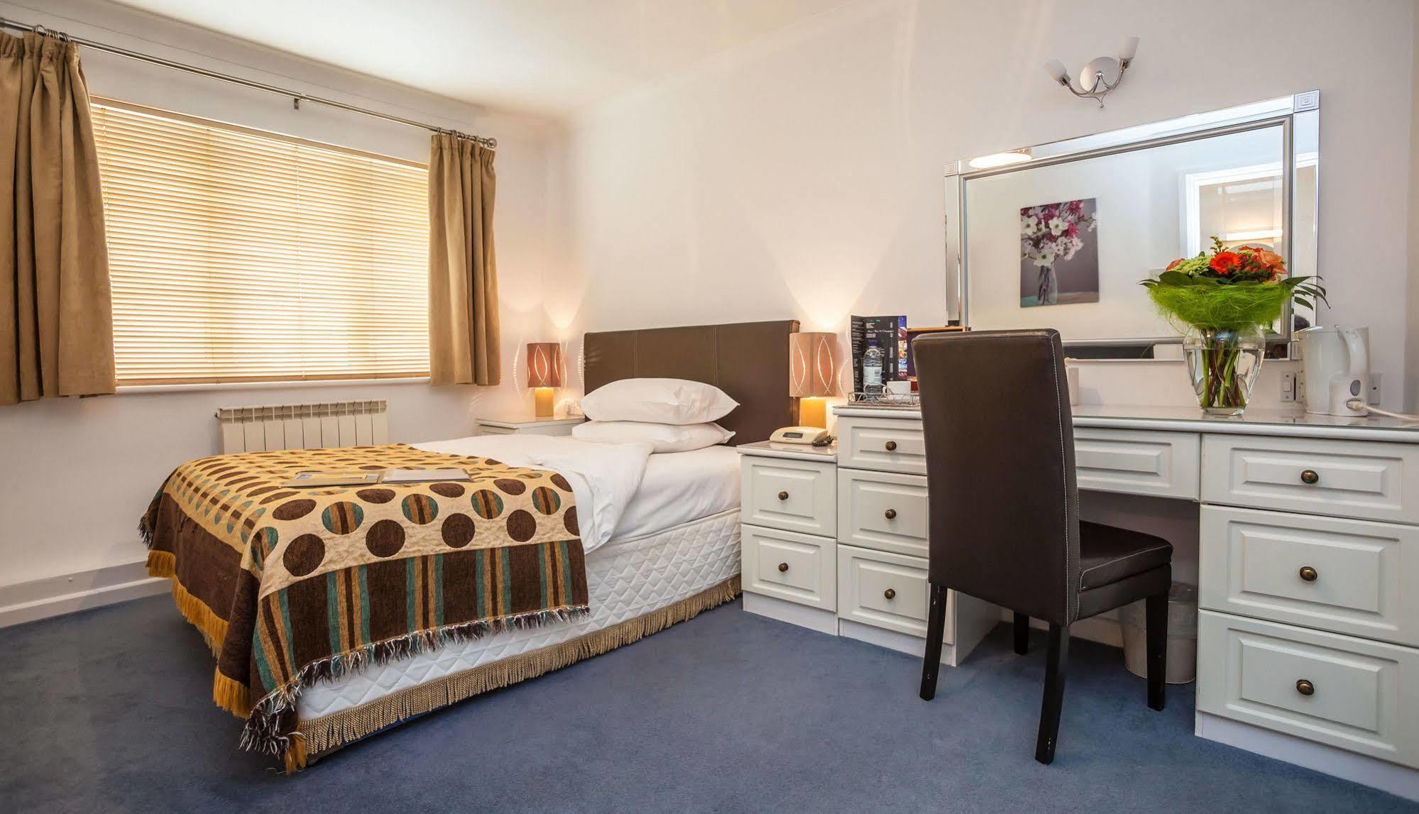 La Collinette Hotel, Cottages & Apartments Saint Peter Port Екстер'єр фото